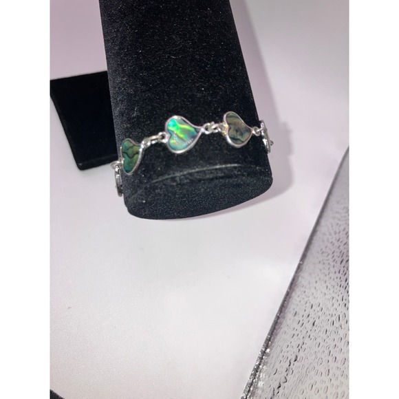 Mother of Pearl Heart Shaped Silver-Tone 7 Inch Bracelet! - Picture 7 of 10